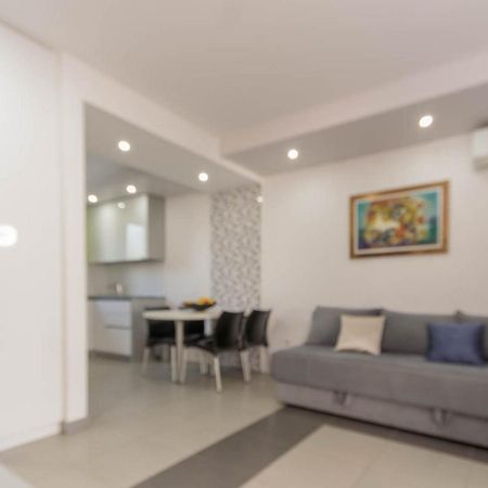 Apartments In Njivice/Insel Krk 13314 ภายนอก รูปภาพ