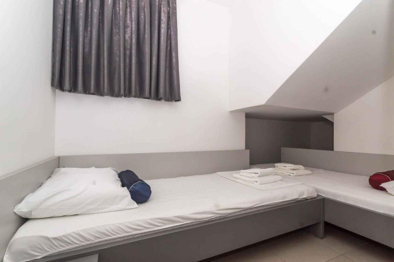 Apartments In Njivice/Insel Krk 13314 ภายนอก รูปภาพ