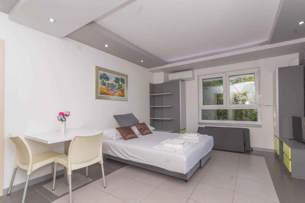 Apartments In Njivice/Insel Krk 13314 ภายนอก รูปภาพ