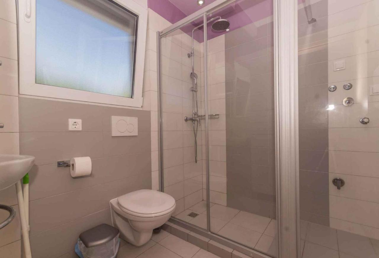 Apartments In Njivice/Insel Krk 13314 ภายนอก รูปภาพ