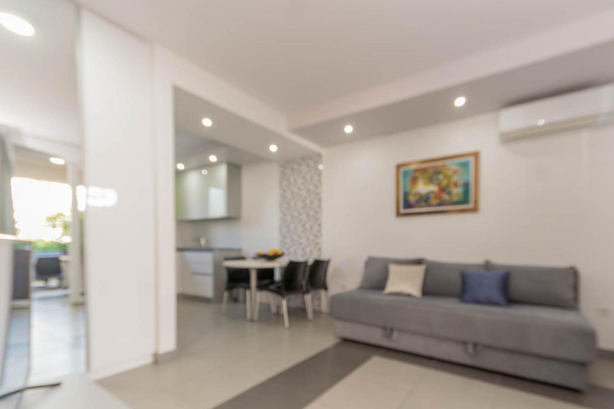 Apartments In Njivice/Insel Krk 13314 ภายนอก รูปภาพ