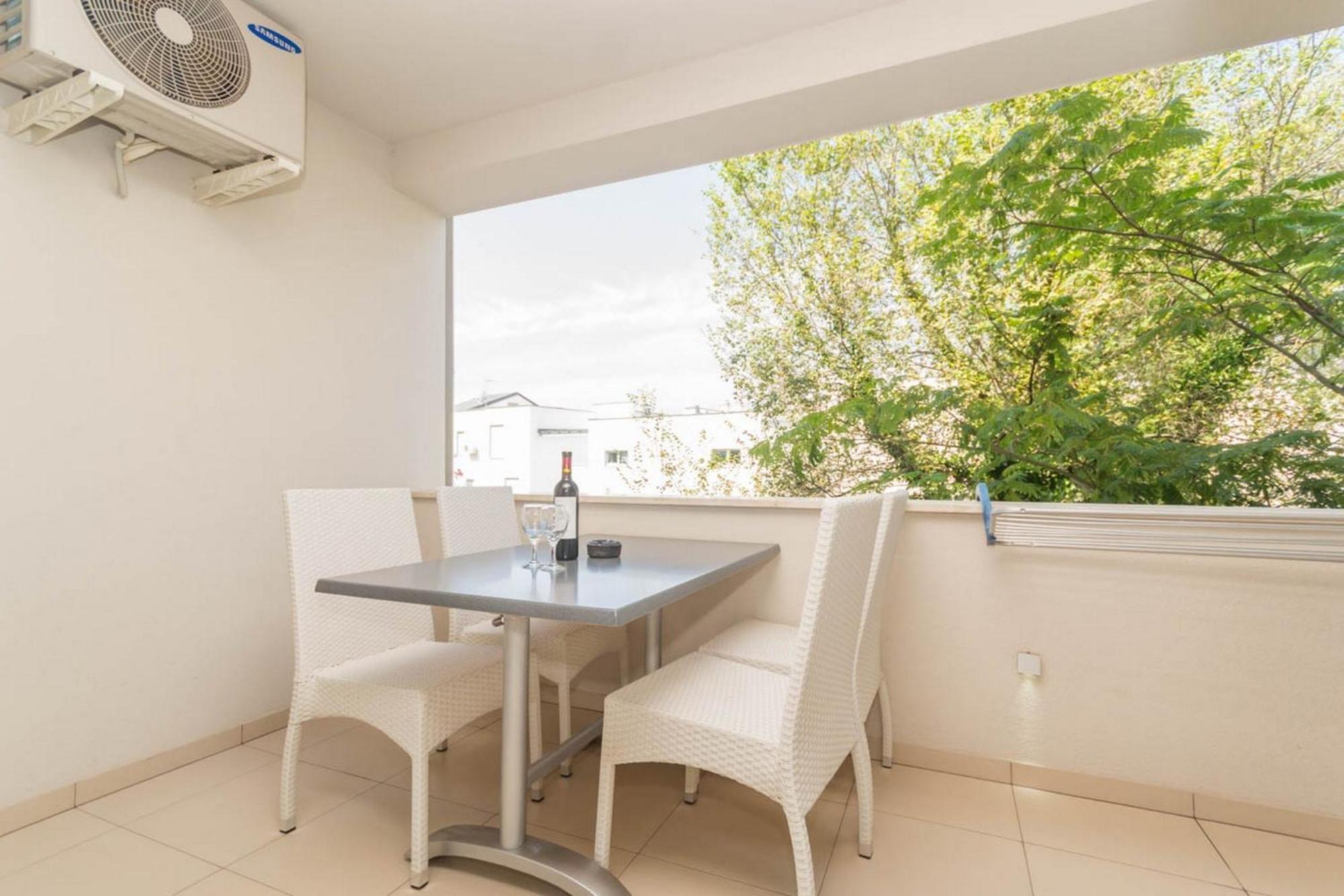 Apartments In Njivice/Insel Krk 13314 ภายนอก รูปภาพ